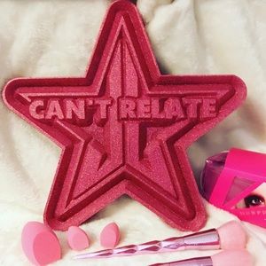 Jeffree Star “Can’t Relate” decorative sign.